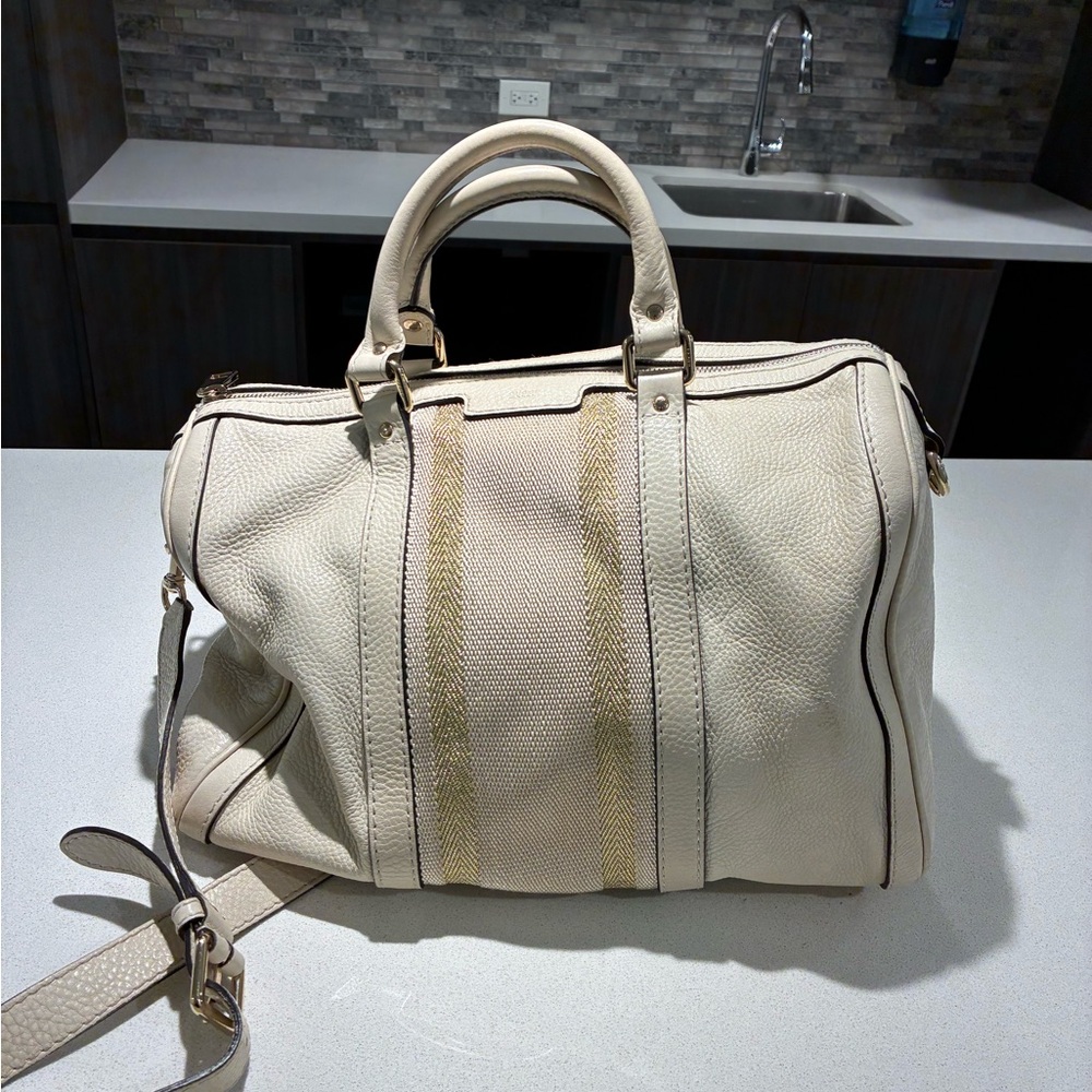 Gucci  Cream and Gold Women's Handbag